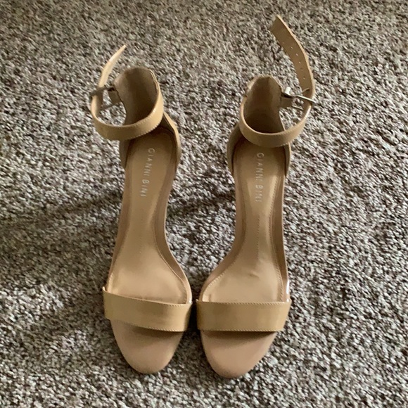 Gianni Bini Heels - Picture 2 of 7